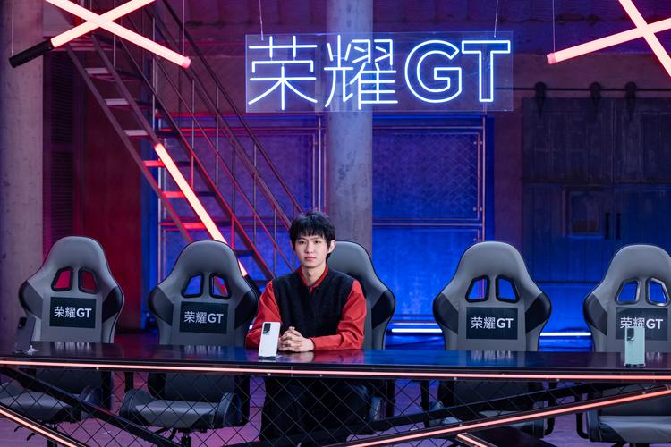 王者荣耀亲亲教学,王者荣耀怎么亲吻-第4张图片-益智游 王者荣耀亲亲教学,王者荣耀怎么亲吻-第4张图片-益智游